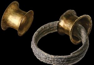 Conoce los tesoros que encontraron de la Edad de bronce 3 -