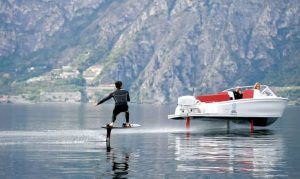 Una nueva embarcación eléctrica, ofrece ventajas en autonomía y reducción de contaminación. 1 Una nueva embarcación eléctrica - Una nueva embarcación eléctrica