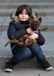 Con tan solo 11 años - Con tan solo 11 años