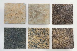 Con prendas de vestir desechadas - Con prendas de vestir desechadas