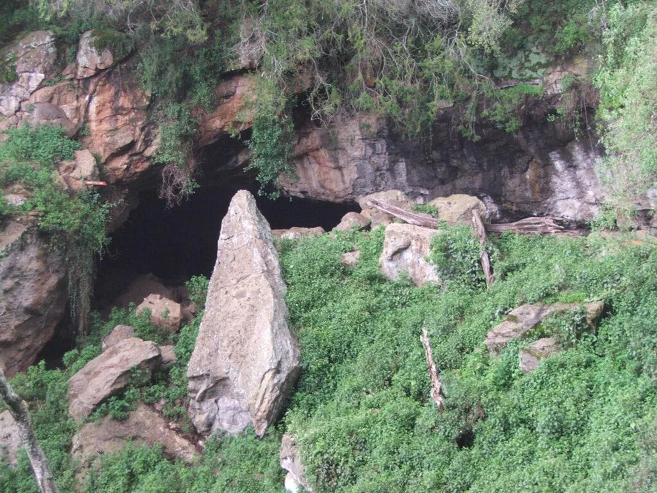Kitum Cave, uno de los lugares más peligrosos en la Tierra 1 Kitum Cave