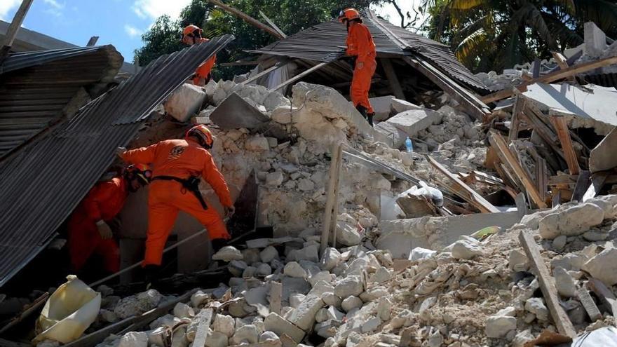 El milagro de Evan Muncie: 27 días enterrado bajo los escombros 2 evan muncie - evan muncie