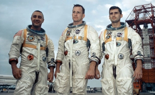El Legado de la Tragedia del Apollo 1: Un Fuego Fatal que Cambió el Curso de la Exploración Espacial 2 -