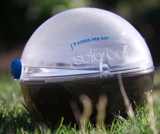 SolarBall: el invento de un estudiante que purifica el agua sucia sin electricidad