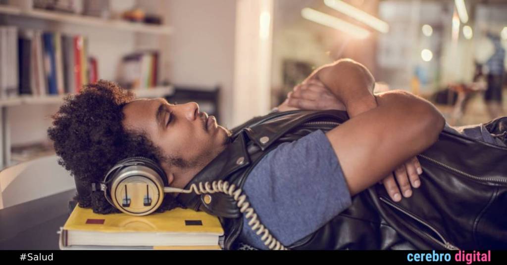 Estudio revela por qué escuchamos música triste cuando estamos mal anímicamente