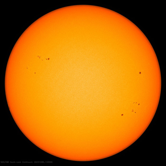 Enorme agujero 60 veces más grande que la Tierra se abre en el Sol