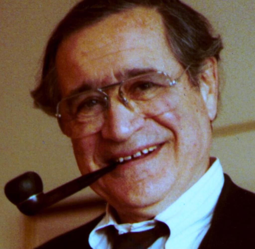 Trillizos separados al nacer por un cruel experimento, cuya verdad se revelará en el 2065 3 Trillizos separados al nacer por un cruel experimento, cuya verdad se revelará en el 2065