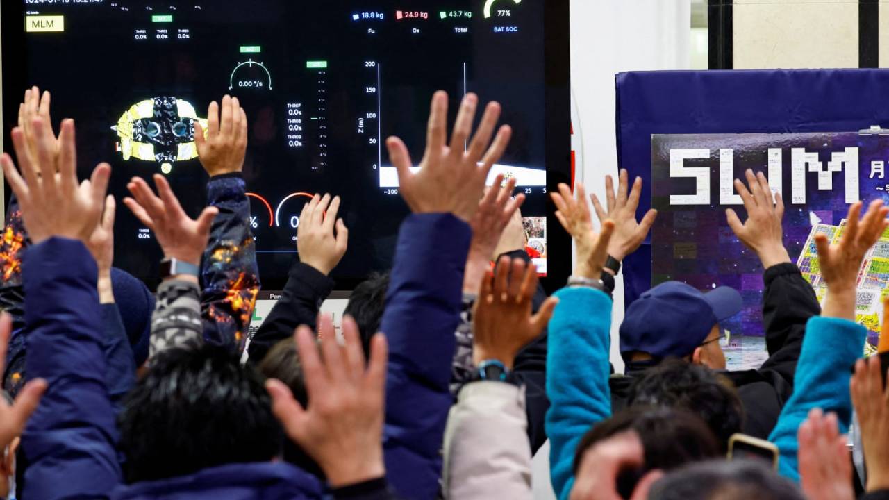 Japón se convirtió en el quinto país en aterrizar una nave en la Luna