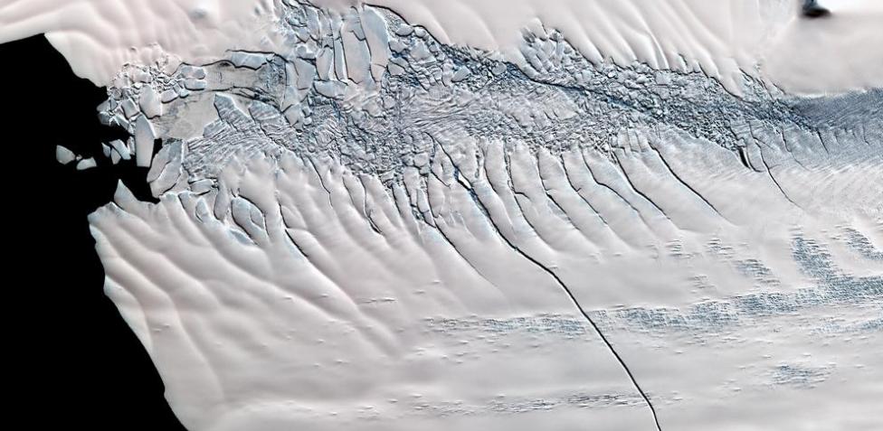 La grieta del Glaciar Antártico rompe récord