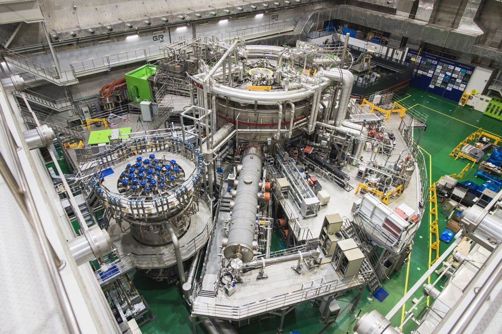 Reactor de fusión coreano bate récord y se mantiene 7 veces más caliente que el núcleo del Sol 3 Reactor de fusión coreano bate récord y se mantiene 7 veces más caliente que el núcleo del Sol