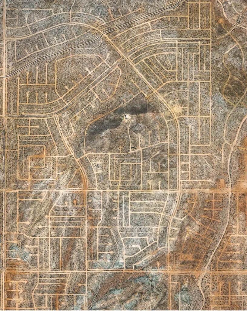 California City, la ciudad vacía: Una Utopía desierta 4 Calles de California City