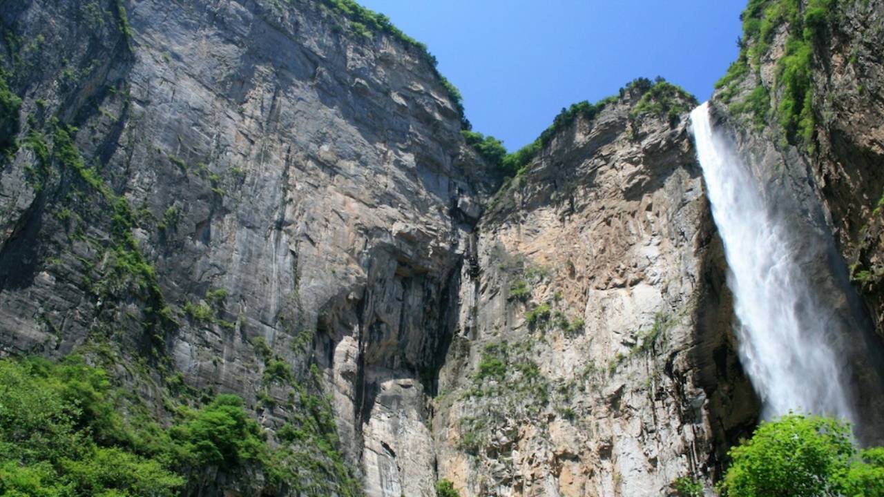 Descubren que la cascada más grande de China es falsa