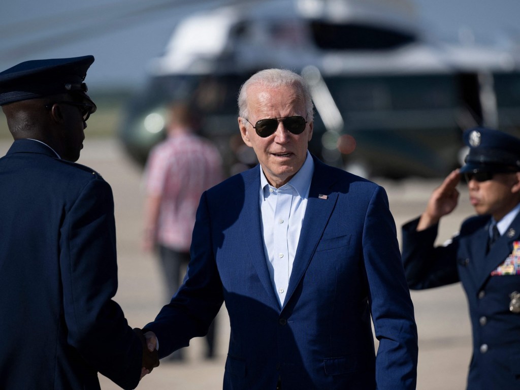 Joe Biden da positivo por COVID-19 en medio de la campaña presidencial