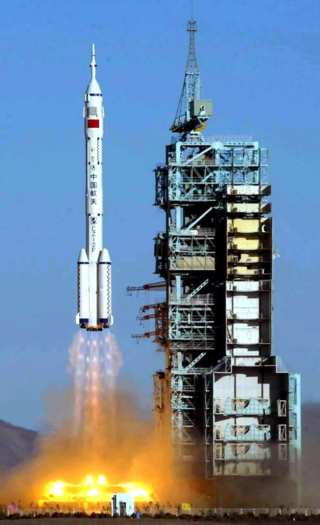 Yang Liwei, el astronauta chino que escuchó un extraño sonido de golpeteo en la nave espacial 3 Yang Liwei - Yang Liwei