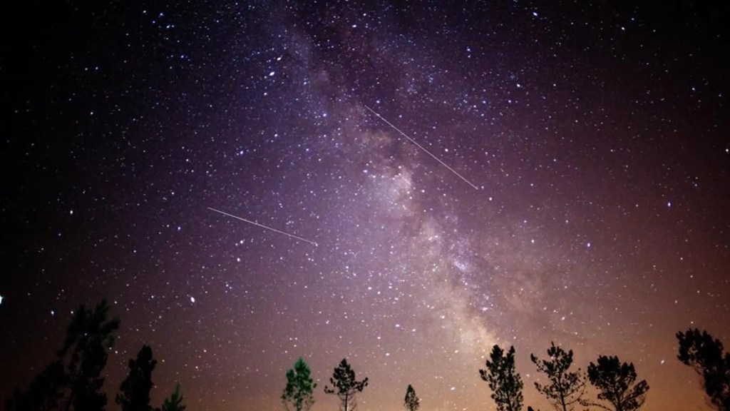 Lluvia de meteoros de las Perseidas será visible esta noche: dónde, cómo y a qué hora verla 1 Lluvia de meteoros de las Perseidas será visible esta noche: dónde, cómo y a qué hora verla