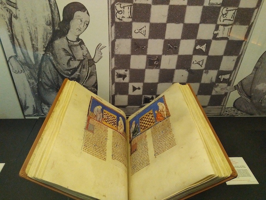 El Rey Alfonso X "El Sabio" y los Juegos de Mesa en la Edad Media 3 El Rey Alfonso X "El Sabio" y los Juegos de Mesa en la Edad Media