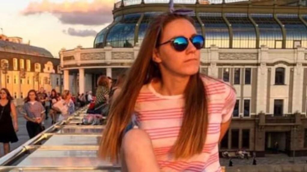 Fallece la influencer Arina Glazunova a tras caer de unas escaleras del metro

