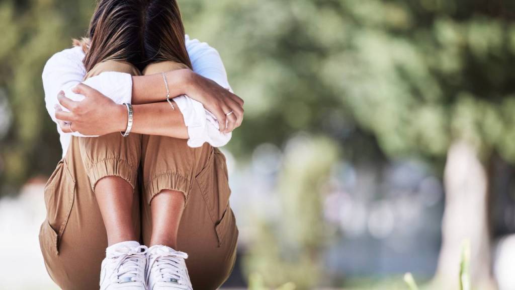 La infelicidad en la juventud está tan arraigada que ha roto un patrón universal de vida