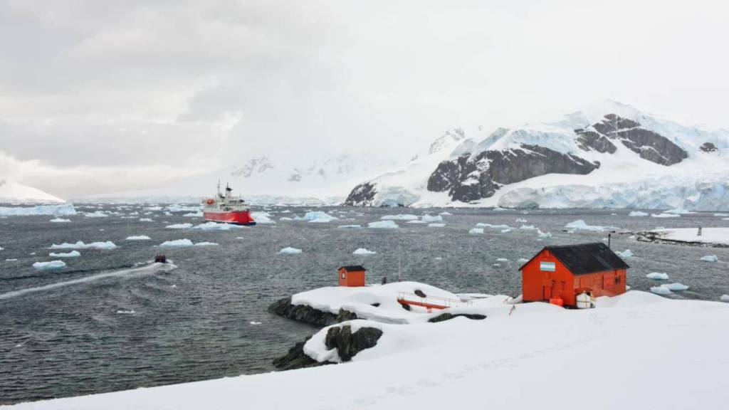La Antártida busca empleados: Sueldo alto, vivienda gratis y una experiencia única