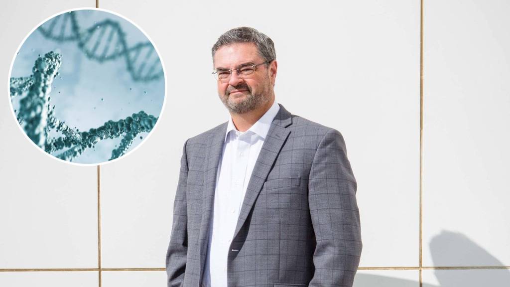 Chris Long y como un trasplante de médula ósea modificó su ADN por completo